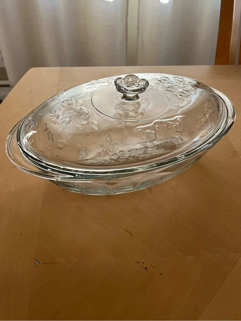 Anchor Hocking Savannah Covered Casserole Dish 2 Quart Clear Glass Baking Dish
